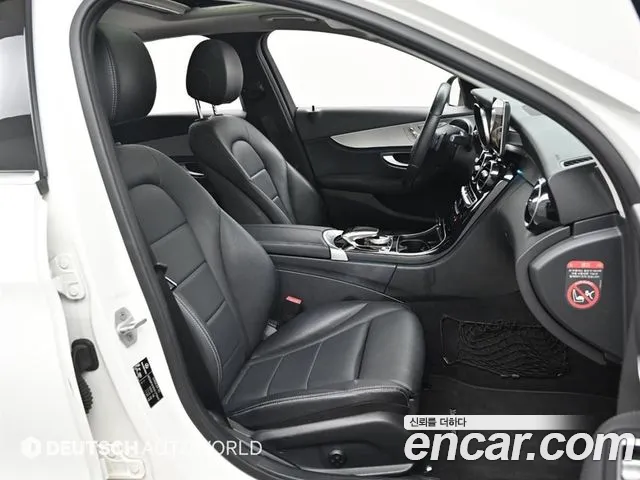 Mercedes-Benz C-Class 2015 thumb 3
