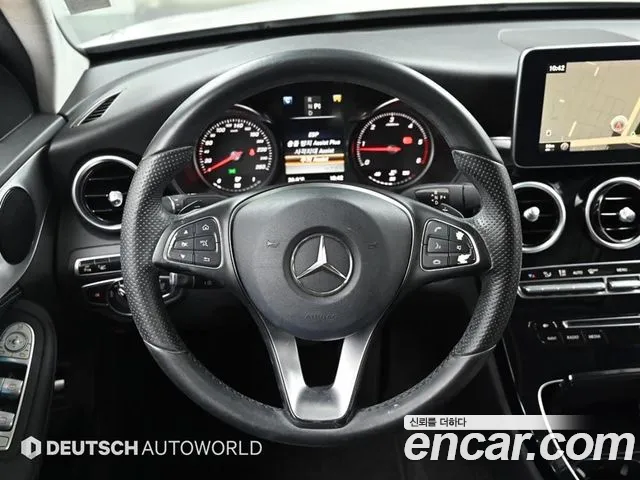 Mercedes-Benz C-Class 2015 thumb 7