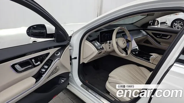 Mercedes-Benz S-Class 2022 thumb 7