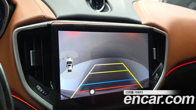 Maserati Ghibli 2015 thumb 4