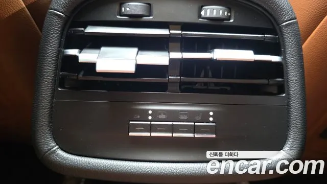 Maserati Ghibli 2015 thumb 10