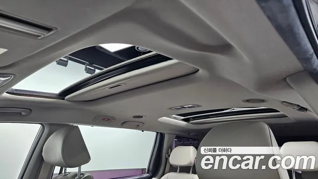 Kia Carnival 2019 thumb 2