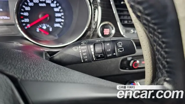 Kia Carnival 2019 thumb 4