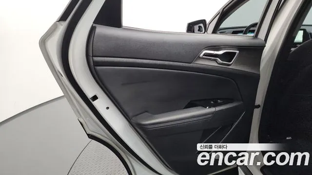 Kia Sportage 2022 thumb 6