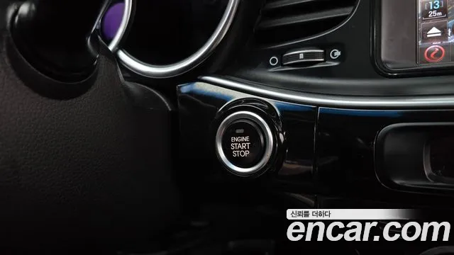 Kia K5 2014 thumb 9
