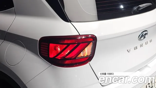 Hyundai Venue 2022 thumb 6