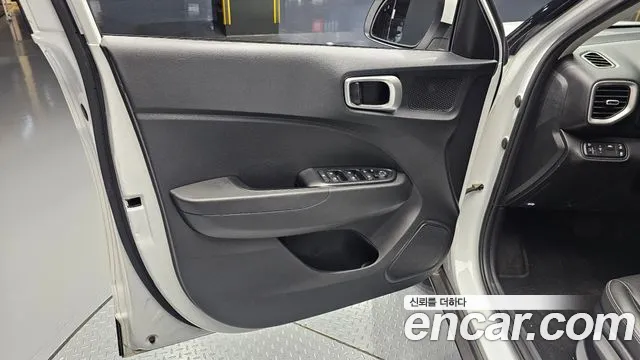 Hyundai Venue 2022 thumb 7