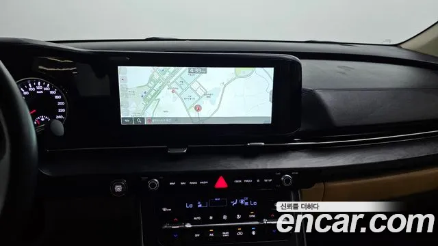 Kia Carnival 2022 thumb 2