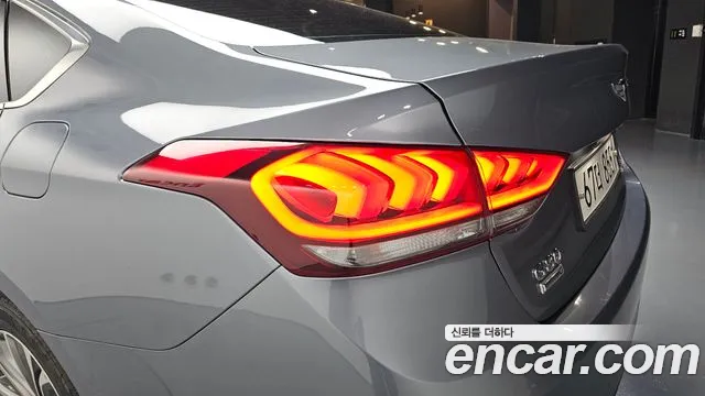 Hyundai Genesis 2014 thumb 6