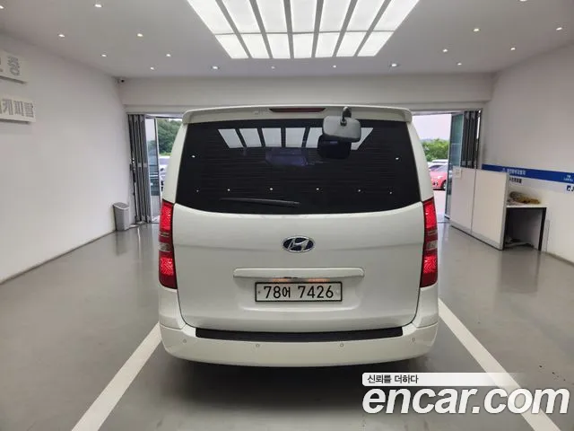 Hyundai Staria 2015 thumb 7