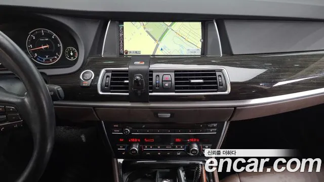 BMW 5 серии Gran Turismo 2016 thumb 5