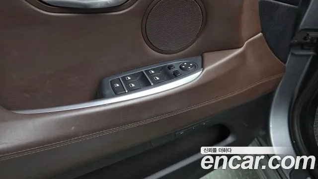 BMW 5 серии Gran Turismo 2016 thumb 2