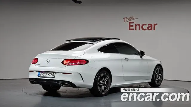 Mercedes-Benz C-Class 2021 thumb 5