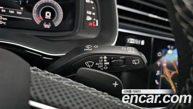 Audi Q8 2025 thumb 8