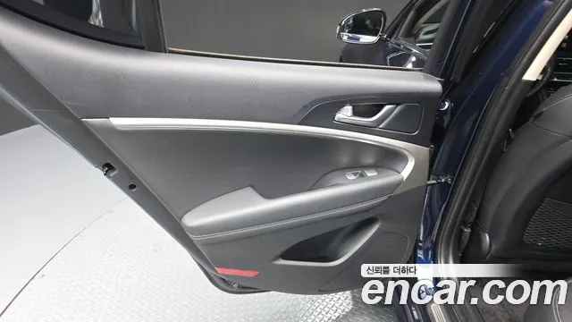 Genesis G70 2021 thumb 12