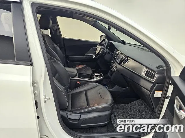 Kia Niro 2019 thumb 8