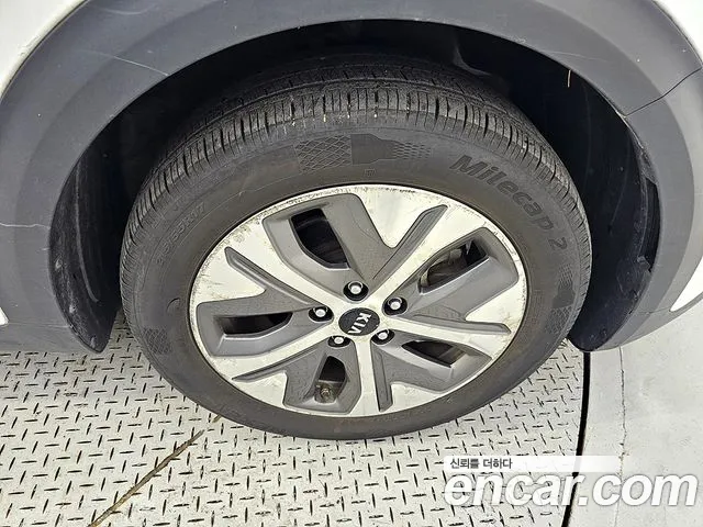 Kia Niro 2019 thumb 6