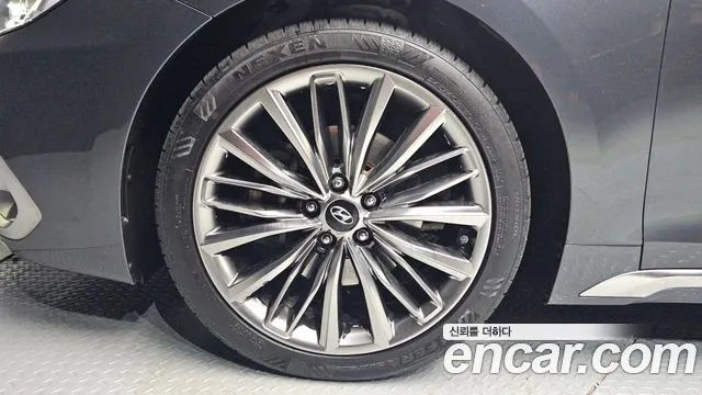 Hyundai Grandeur 2017 thumb 2
