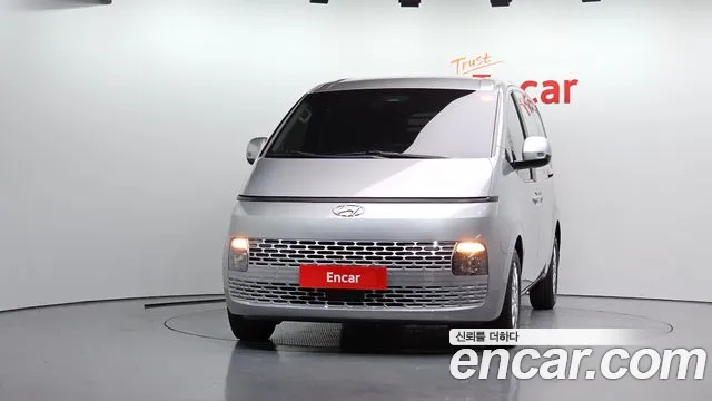Hyundai Staria 2022 thumb 10
