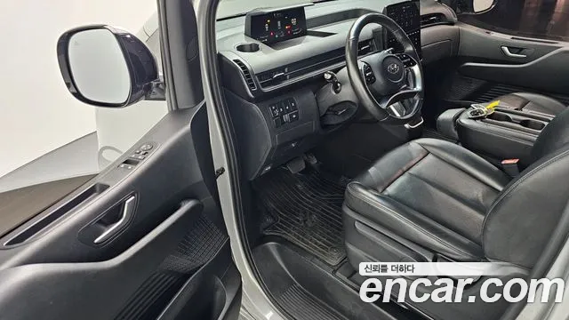Hyundai Staria 2022 thumb 5