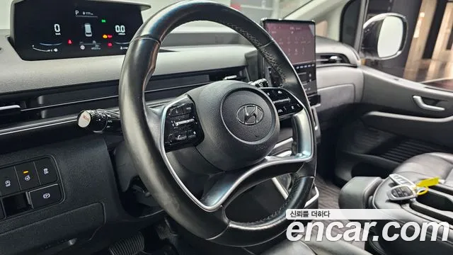Hyundai Staria 2022 thumb 4