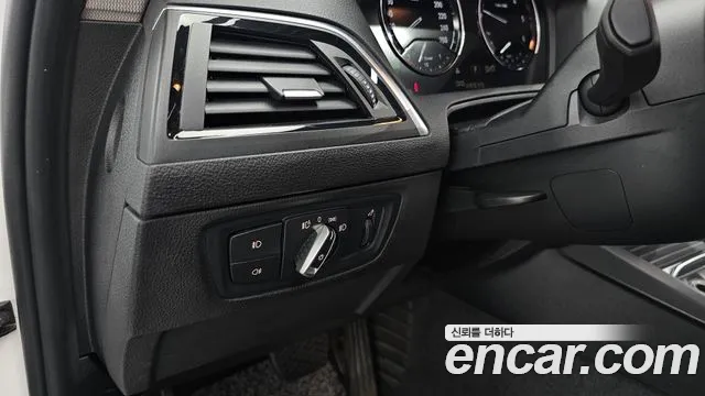 BMW 1 серии 2018 thumb 3
