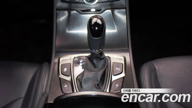Hyundai Grandeur 2013 thumb 4