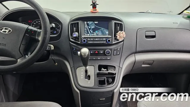 Hyundai Staria 2016 thumb 8