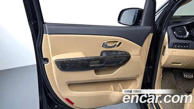 Kia Carnival 2020 thumb 7