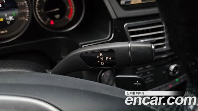 Mercedes-Benz E-Class 2015 thumb 3