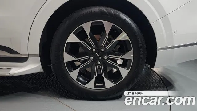 Kia Carnival 2022 thumb 10