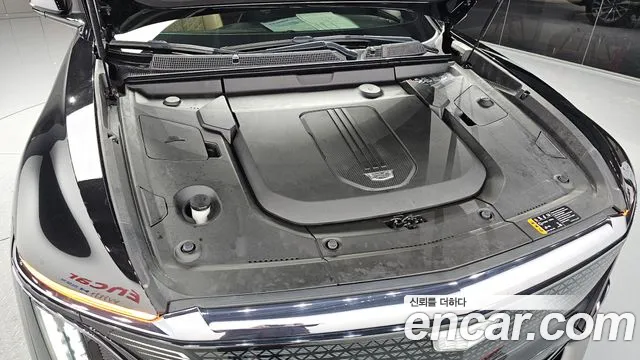 Cadillac Lyriq 2024 thumb 10
