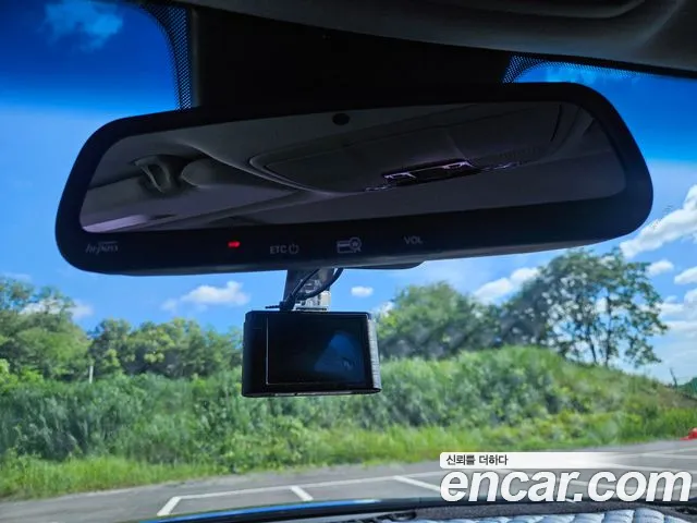 Hyundai Grandeur 2017 thumb 3
