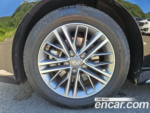 Hyundai Grandeur 2017 thumb 12
