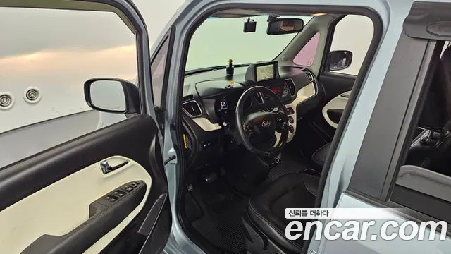 Kia Ray 2013 thumb 10