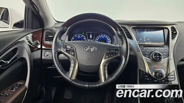 Hyundai Grandeur 2012 thumb 6