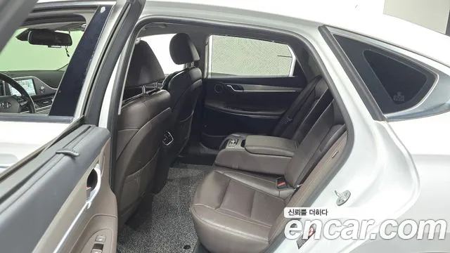 Hyundai Grandeur 2018 thumb 11