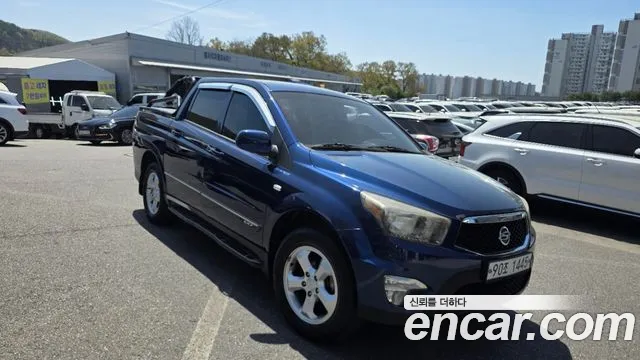 KGM Korando 2015 thumb 6