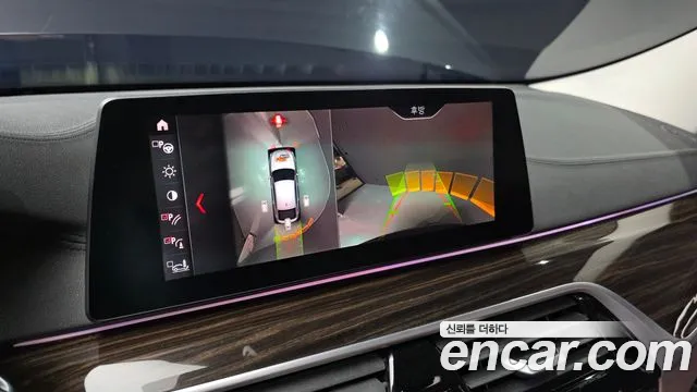 BMW 6 серии Gran Turismo 2019 thumb 10