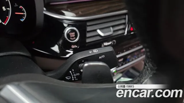 BMW 6 серии Gran Turismo 2019 thumb 8