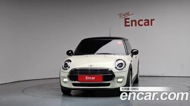 Mini Cooper 2019 thumb 6