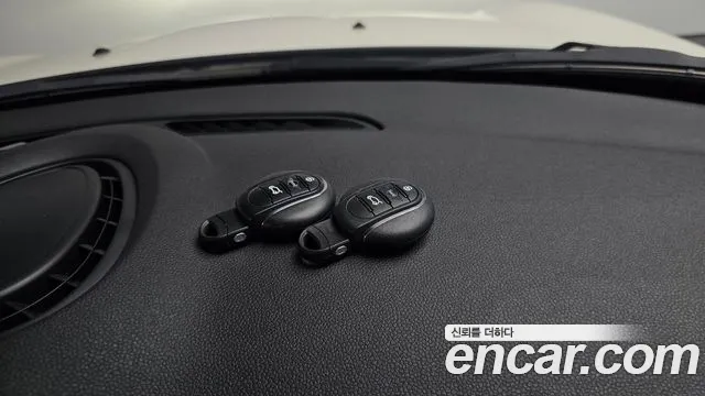Mini Cooper 2019 thumb 11