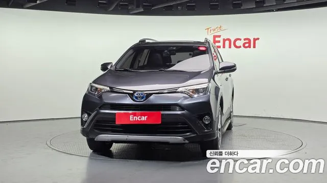 Toyota RAV4 2018 thumb 12