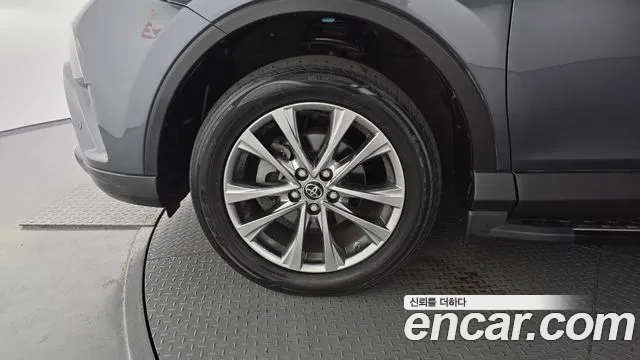 Toyota RAV4 2018 thumb 10