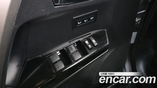 Toyota RAV4 2018 thumb 2