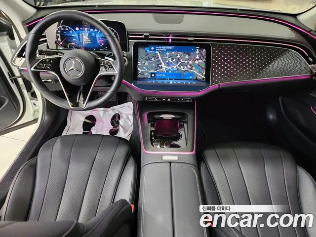 Mercedes-Benz E-Class 2024 thumb 2