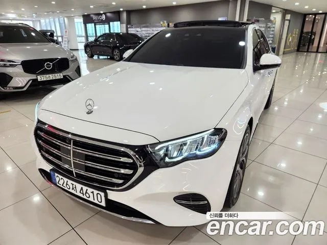 Mercedes-Benz E-Class 2024 thumb 10