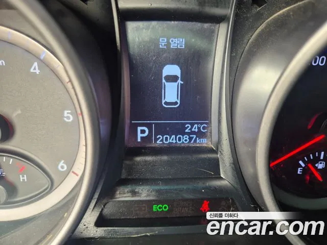 Hyundai Санта Фе 2014 thumb 9