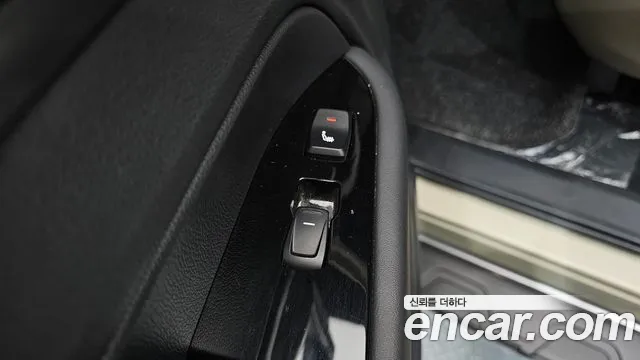 KGM Rexton 2023 thumb 4