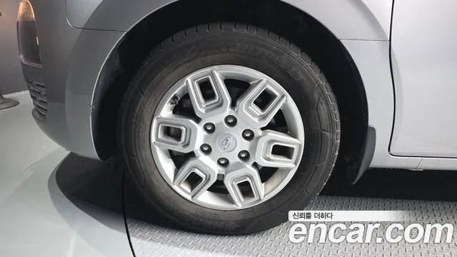 Hyundai Staria 2022 thumb 2